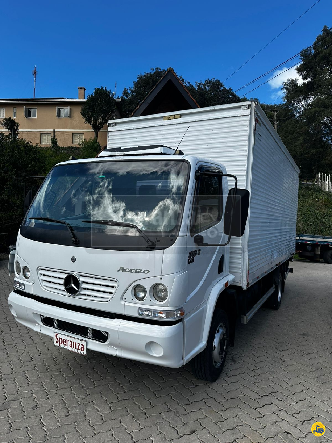 CAMINHAO MERCEDES-BENZ MB 915 Baú Furgão 3/4 4x2 Speranza Caminhões GARIBALDI RIO GRANDE DO SUL RS